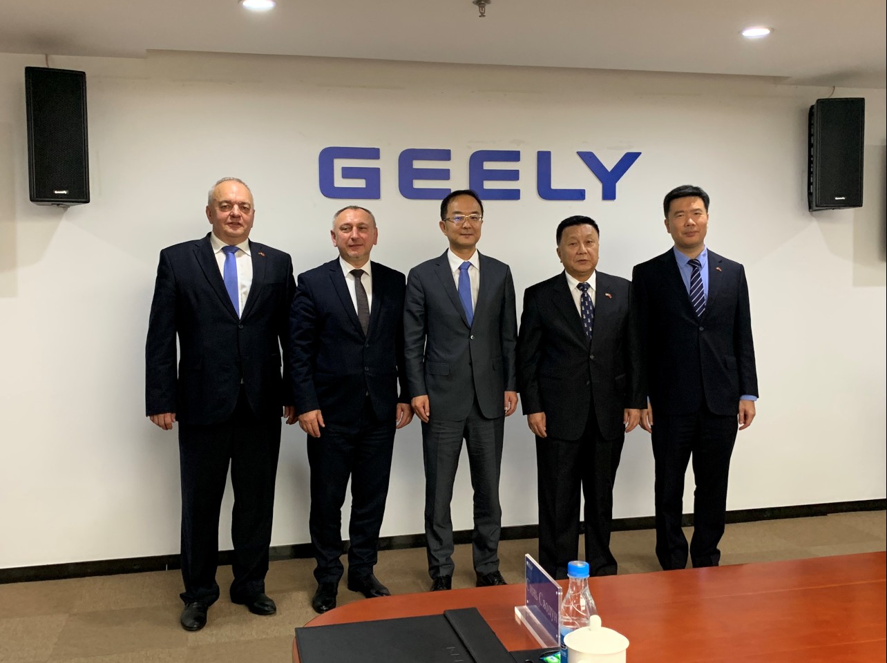 1573142056(1).jpg 1573142056(1).jpg